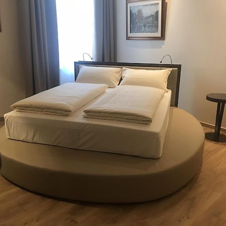 Hotel-Jakobslust Grünstadt Стая снимка